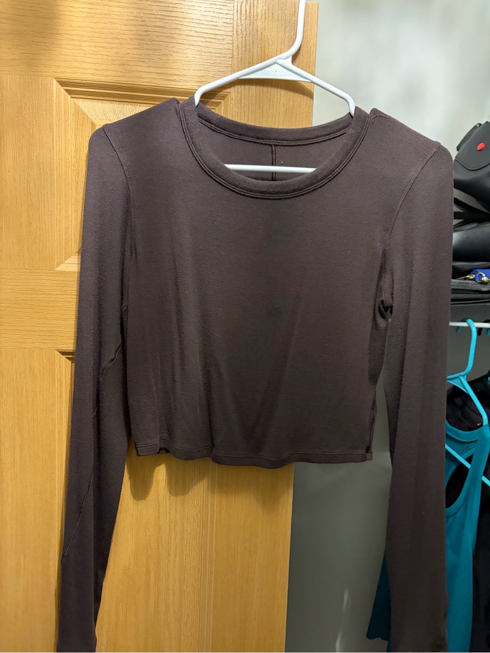 Lululemon crop long sleeve